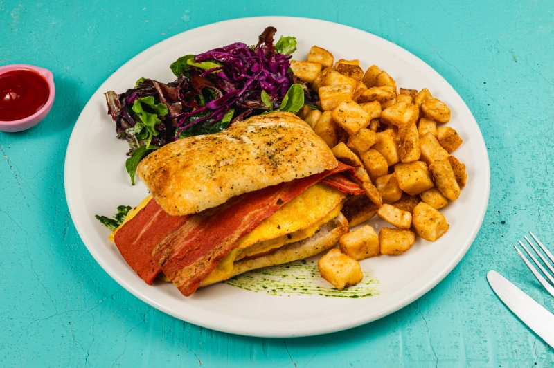 VEGAN EVVIVA BREAKFAST SANDWICH